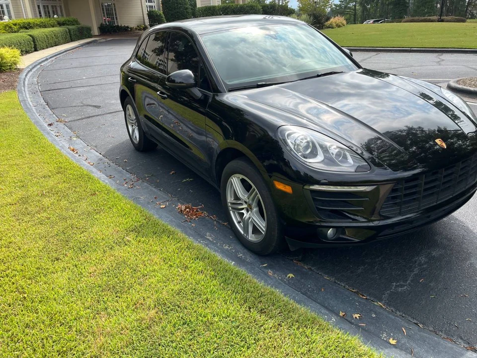 2017 Porsche Macan - Image 4 of 24