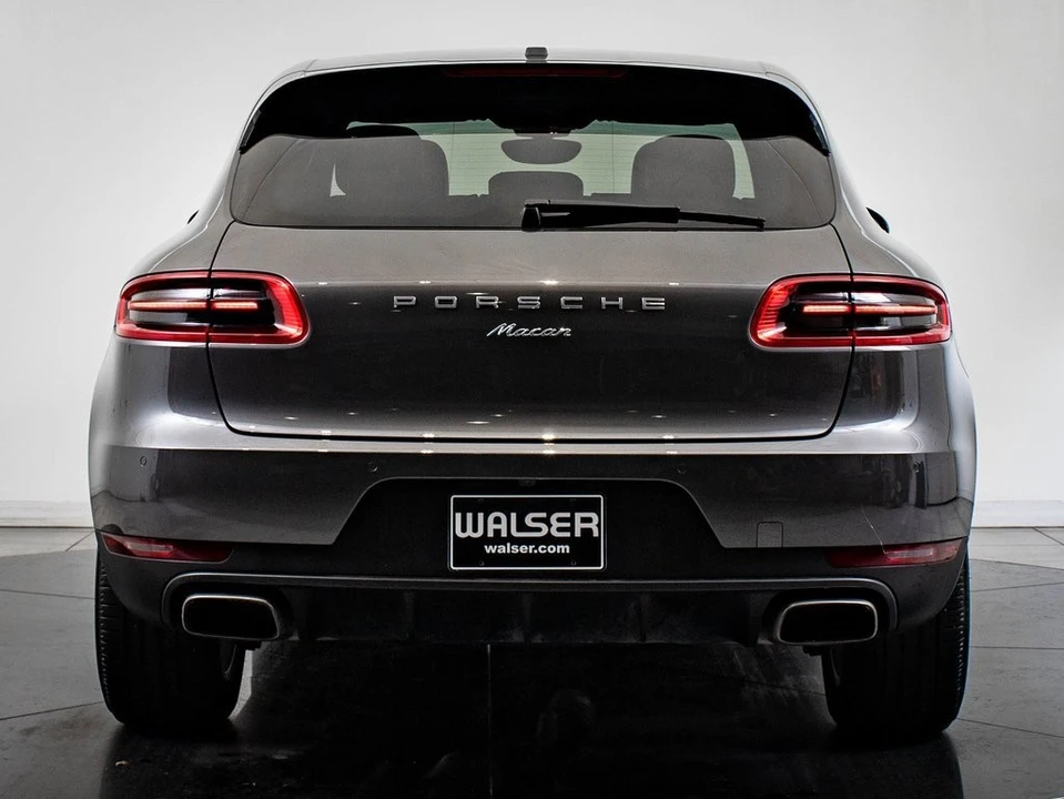 2017 Porsche Macan - Image 7 of 21