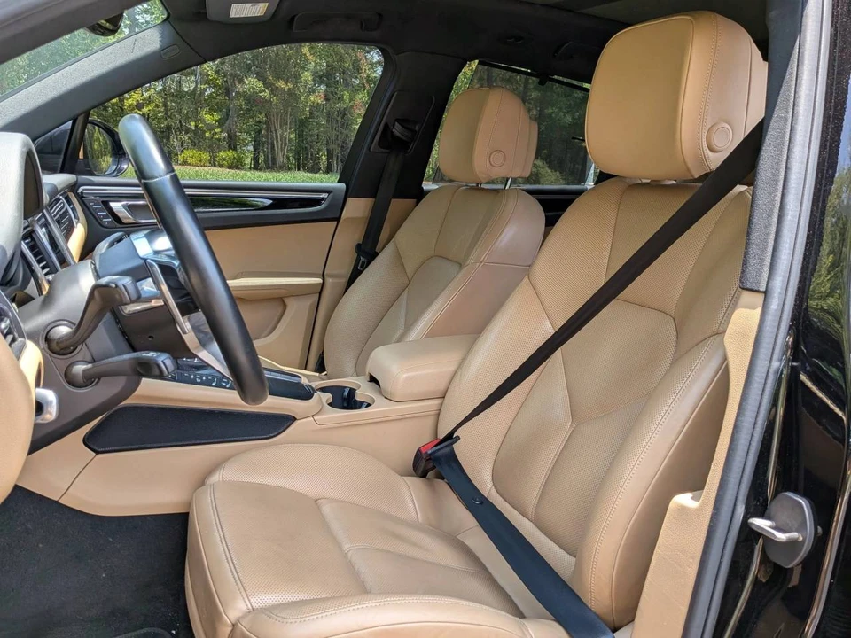 2017 Porsche Macan - Image 5 of 5