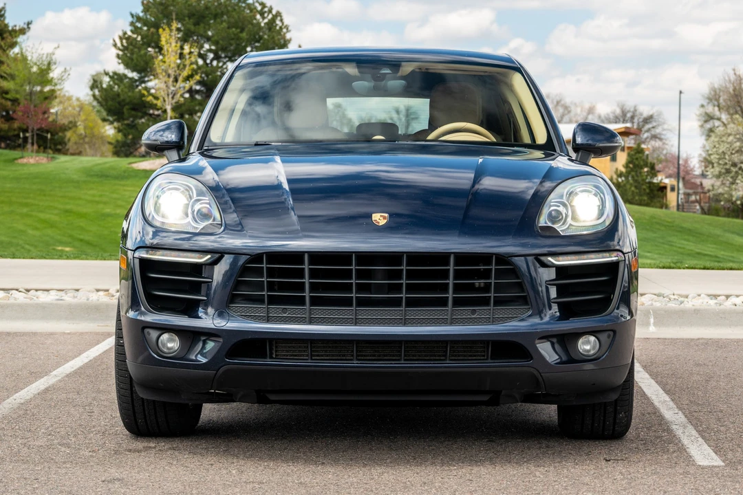 2017 Porsche Macan - Image 10 of 31