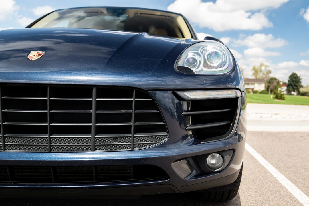2017 Porsche Macan - Image 30 of 31