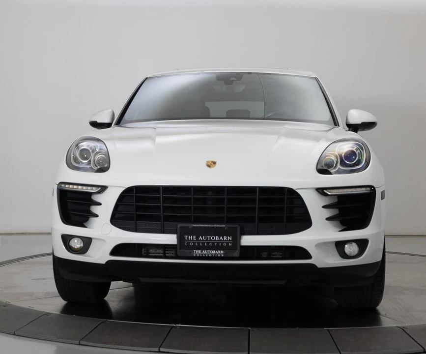 2017 Porsche Macan - Image 16 of 31