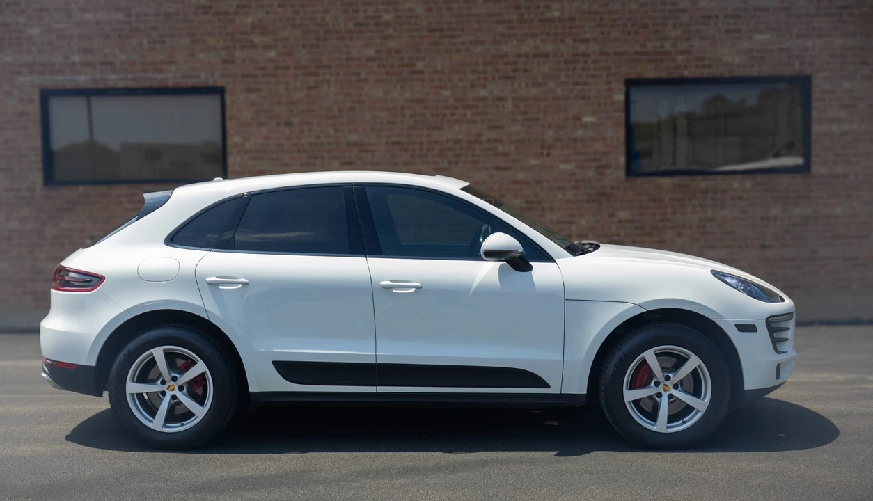2017 Porsche Macan - Image 7 of 31