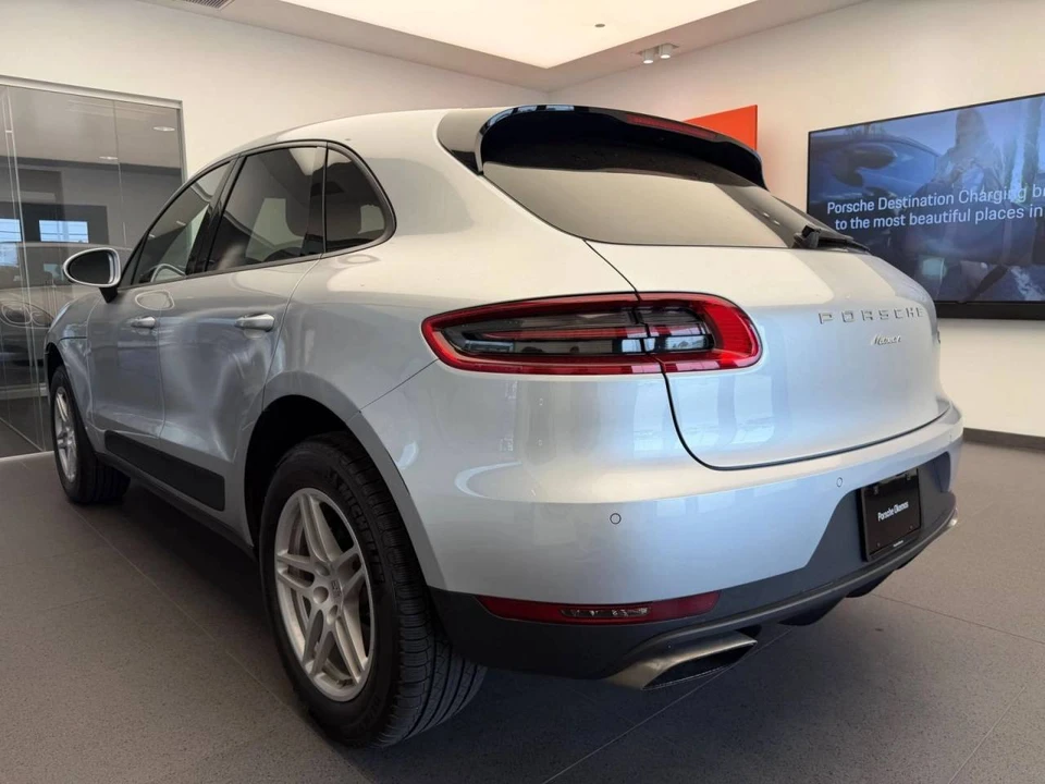 2017 Porsche Macan - Image 3 of 5