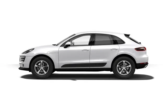 2017 Porsche Macan - Image 15 of 31