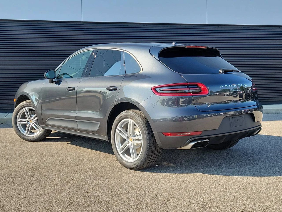 2017 Porsche Macan - Image 3 of 5