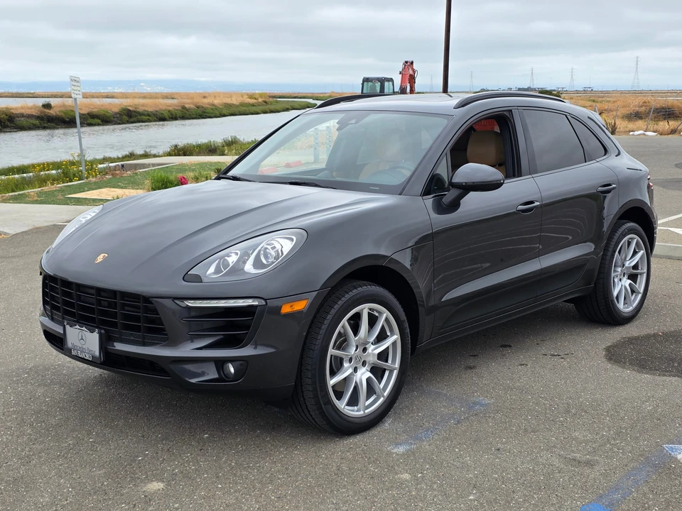 2017 Porsche Macan - Image 12 of 31