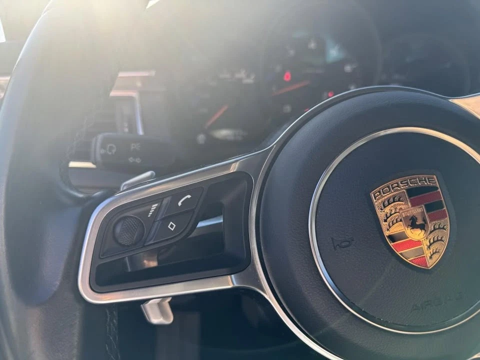 2017 Porsche Macan - Image 13 of 19
