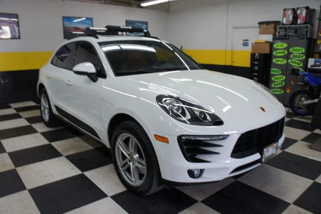 2017 Porsche Macan - Image 12 of 31
