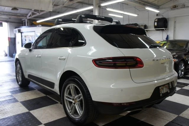 2017 Porsche Macan - Image 23 of 31