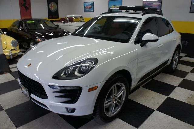 2017 Porsche Macan - Image 31 of 31