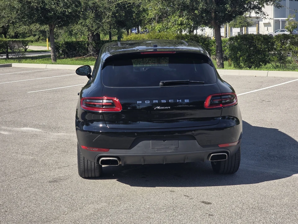 2017 Porsche Macan - Image 5 of 31