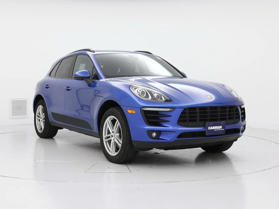 2017 Porsche Macan - Image 2 of 29