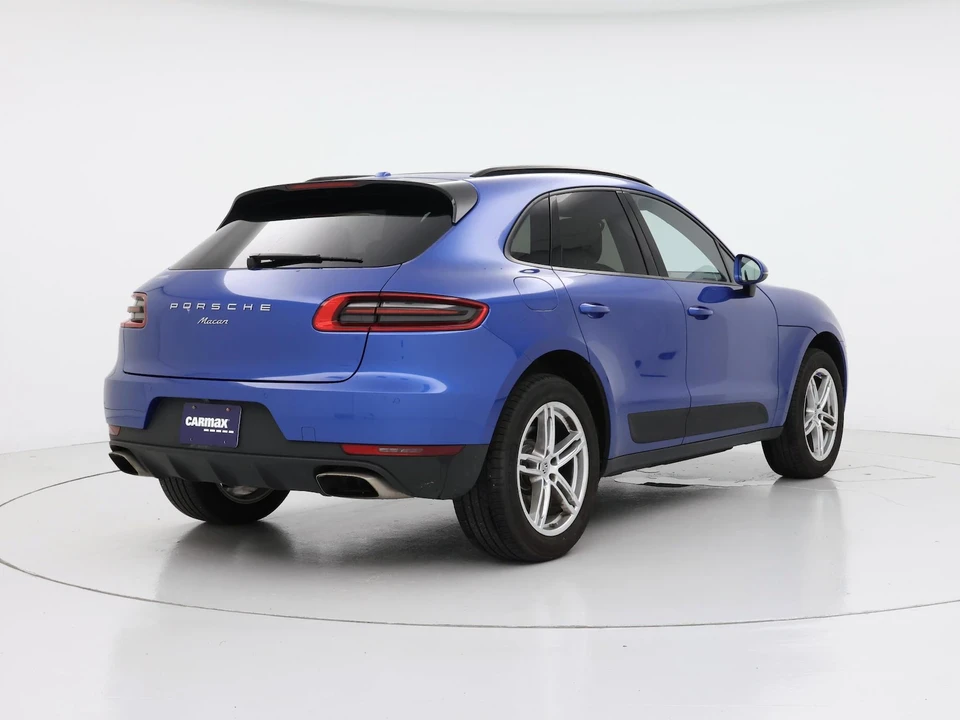 2017 Porsche Macan - Image 9 of 29