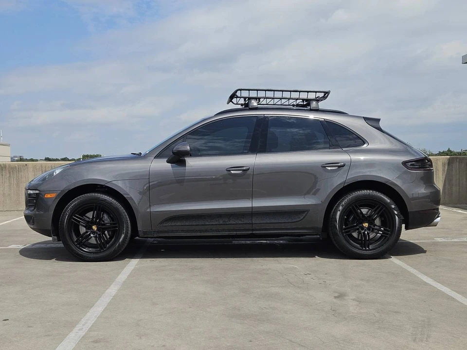 2017 Porsche Macan - Image 2 of 5