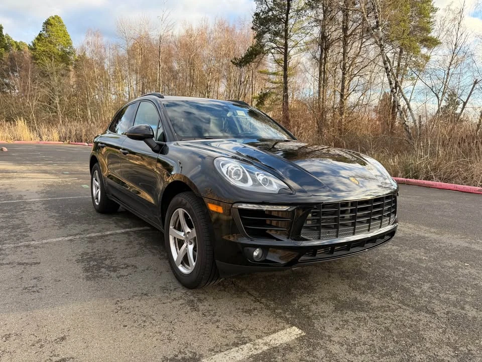 2017 Porsche Macan - Image 4 of 12