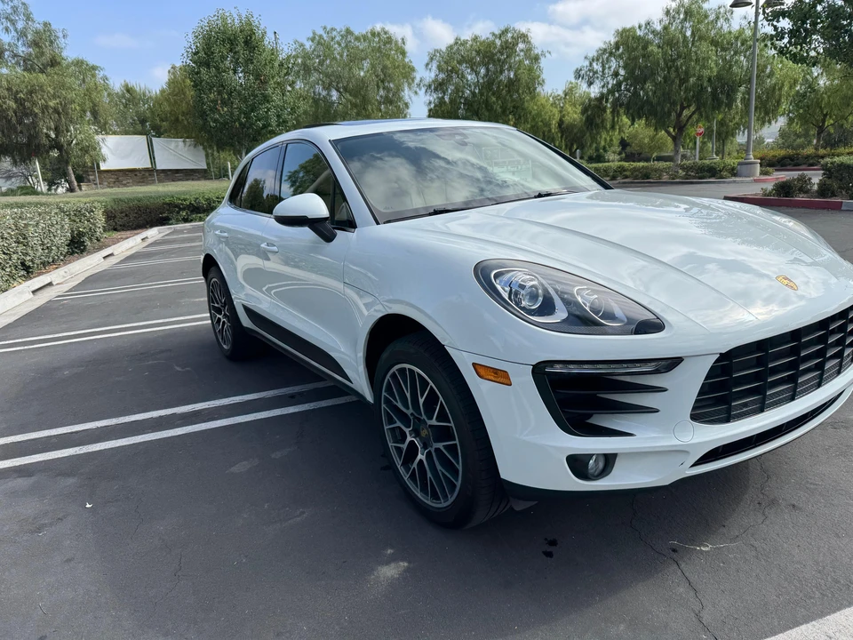 2017 Porsche Macan - Image 19 of 31