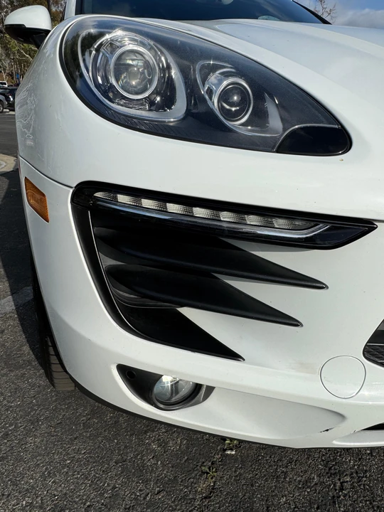 2017 Porsche Macan - Image 24 of 31