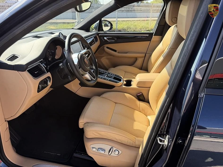 2017 Porsche Macan - Image 24 of 25