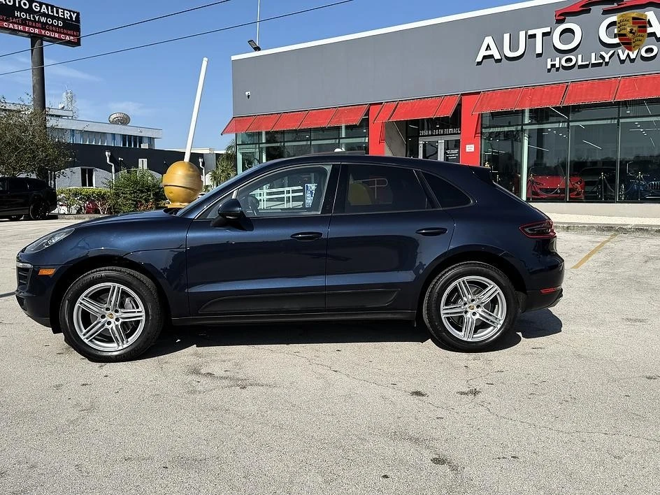 2017 Porsche Macan - Image 15 of 25