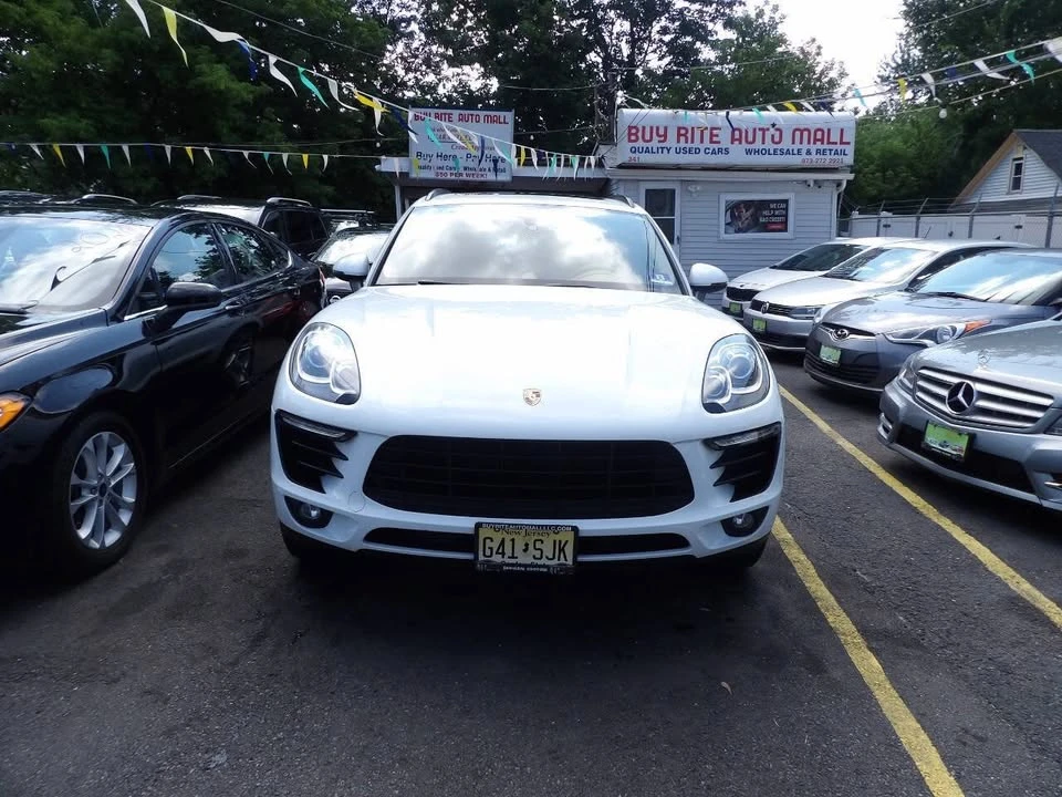2017 Porsche Macan - Image 3 of 12