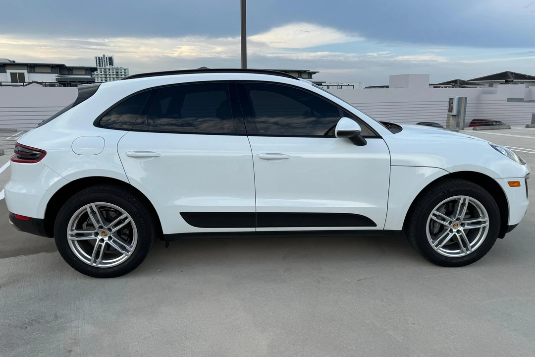 2017 Porsche Macan - Image 3 of 22