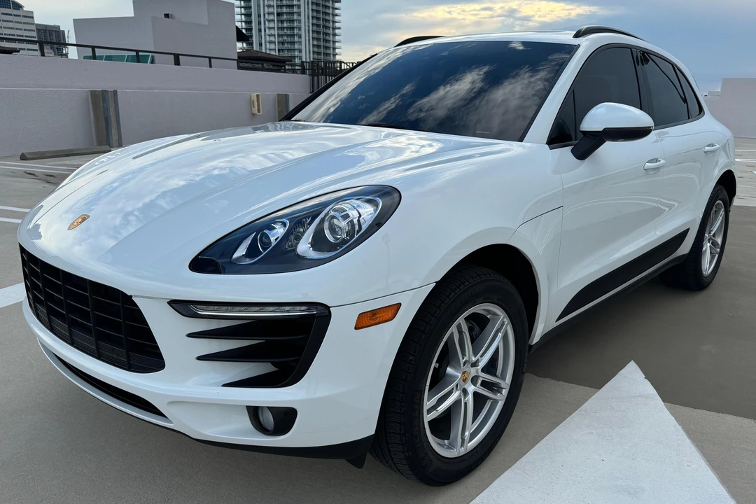 2017 Porsche Macan - Image 11 of 22