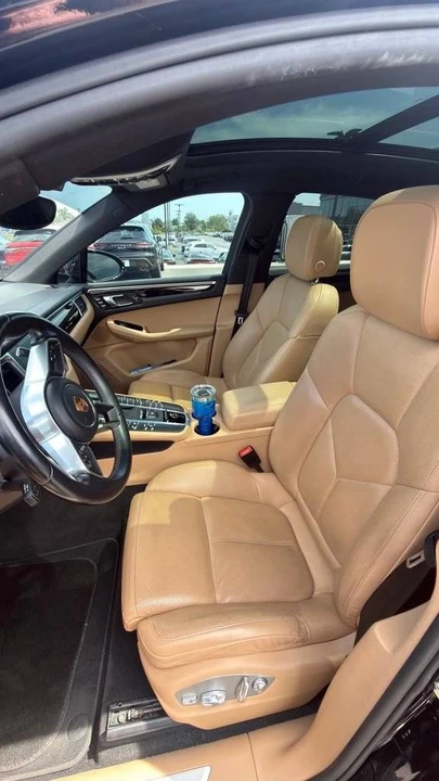 2017 Porsche Macan - Image 5 of 5