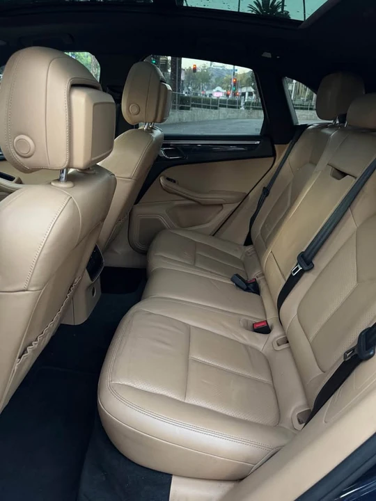 2017 Porsche Macan - Image 6 of 20