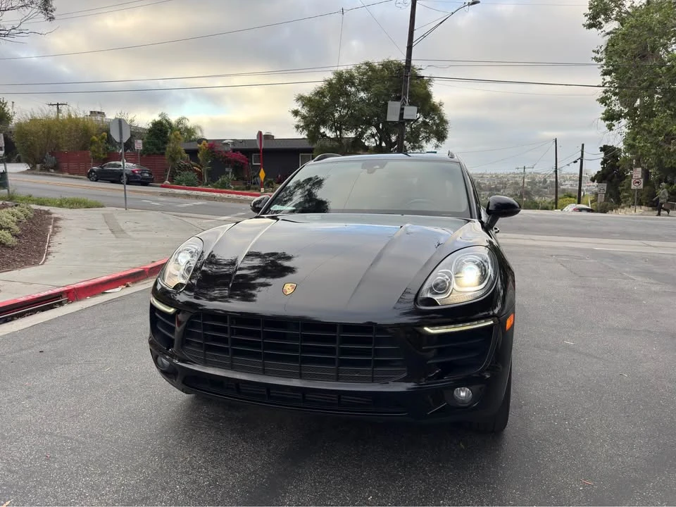 2017 Porsche Macan - Image 2 of 12