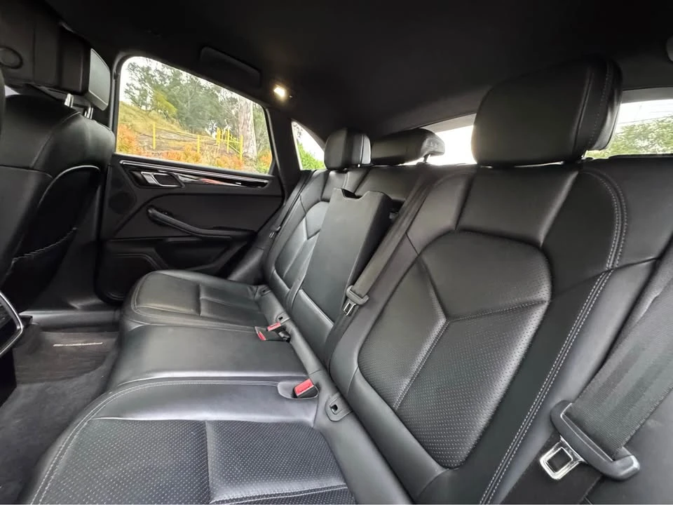 2017 Porsche Macan - Image 12 of 12