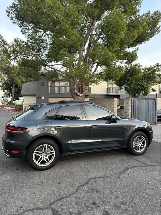 2017 Porsche Macan - Image 5 of 15