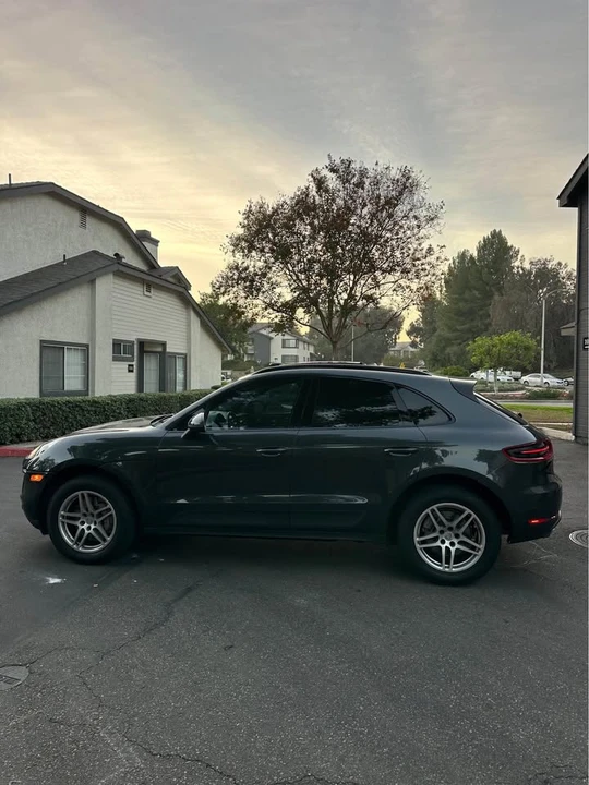 2017 Porsche Macan - Image 3 of 15