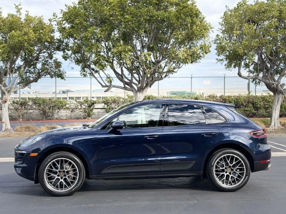 2017 Porsche Macan - Image 8 of 22