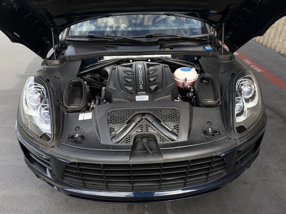 2017 Porsche Macan - Image 22 of 22