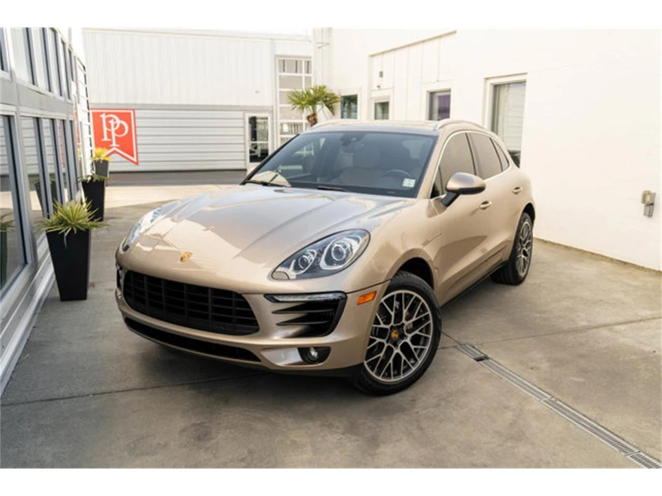 2017 Porsche Macan - Image 3 of 12