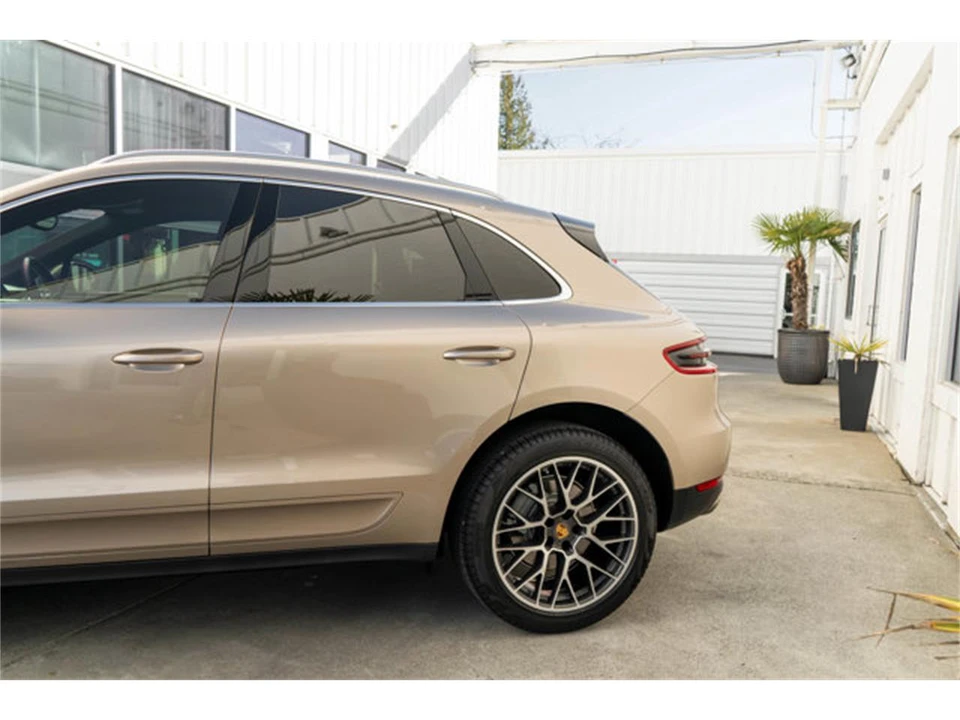 2017 Porsche Macan - Image 5 of 12