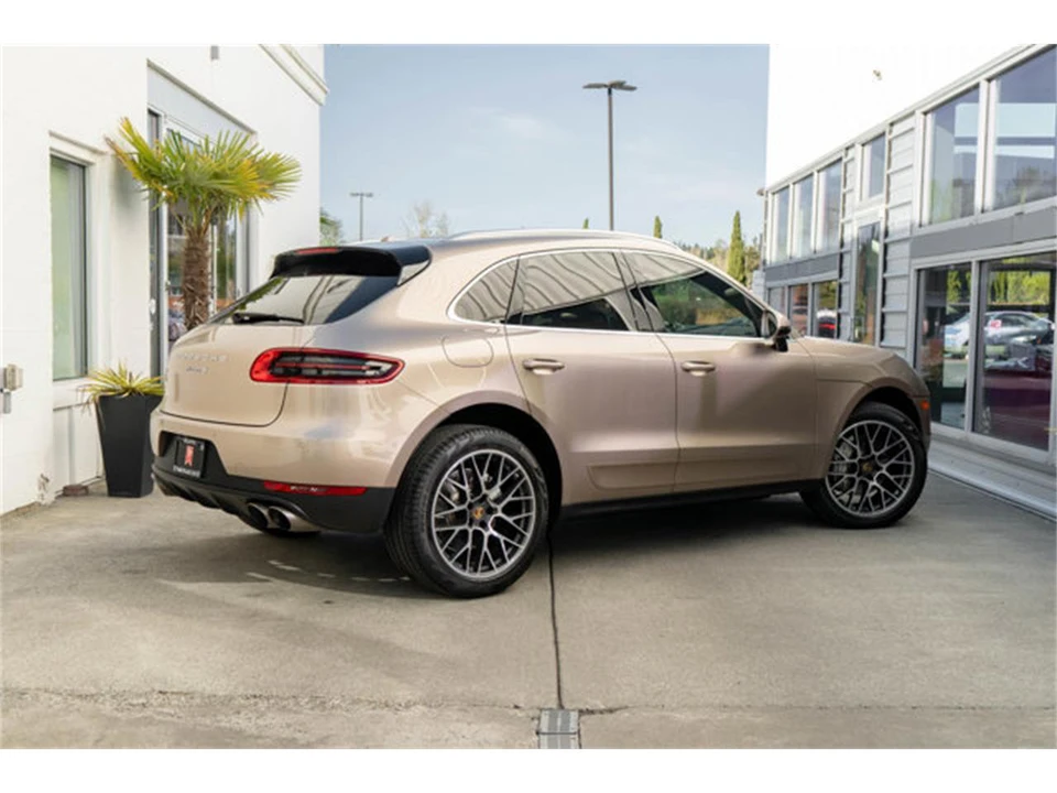 2017 Porsche Macan - Image 7 of 12