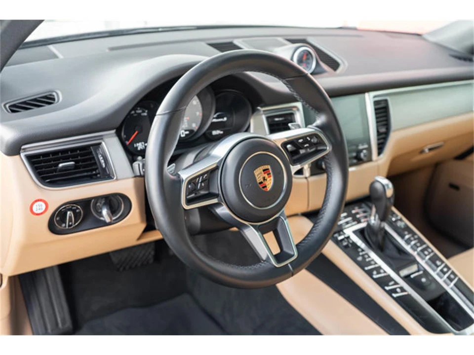2017 Porsche Macan - Image 12 of 12