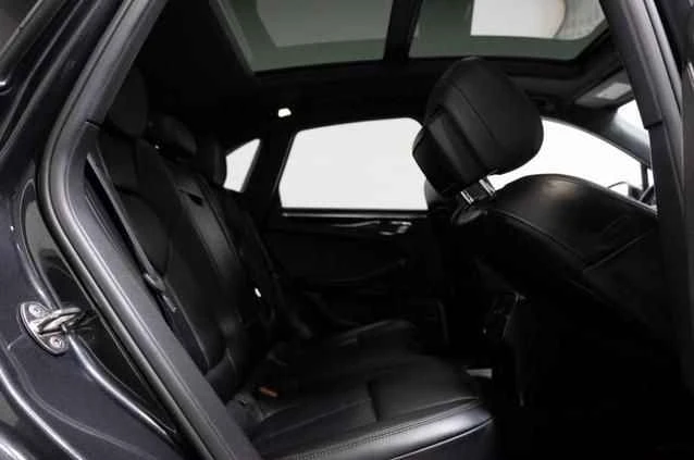 2017 Porsche Macan - Image 2 of 17
