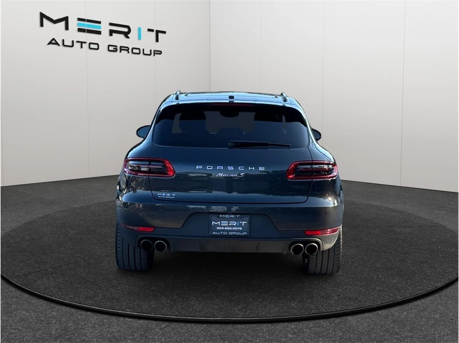2017 Porsche Macan - Image 8 of 21