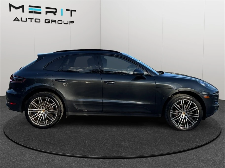 2017 Porsche Macan - Image 10 of 21