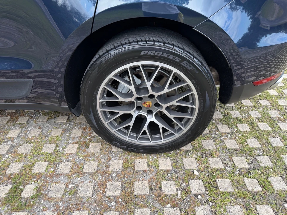 2017 Porsche Macan - Image 31 of 31