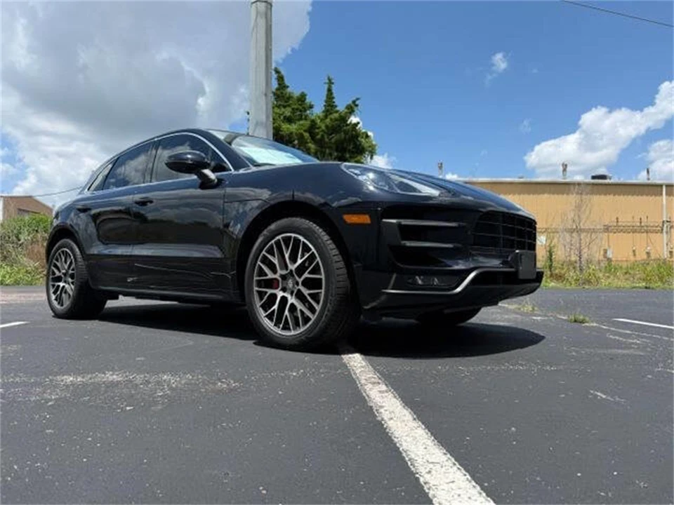 2017 Porsche Macan - Image 20 of 31