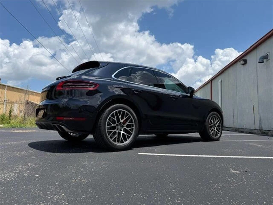 2017 Porsche Macan - Image 17 of 31