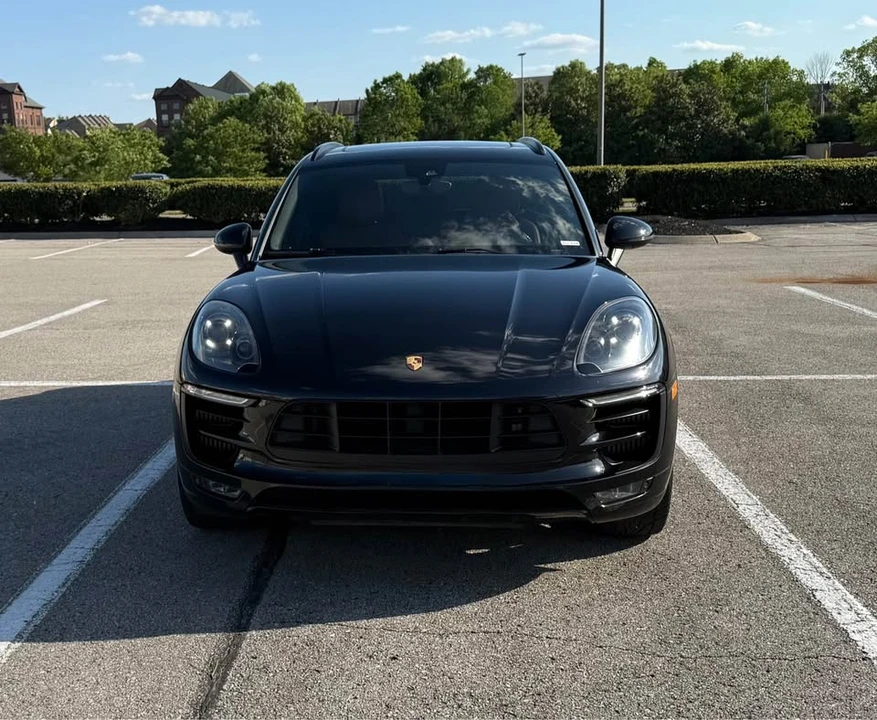 2017 Porsche Macan - Image 2 of 15