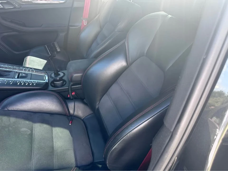 2017 Porsche Macan - Image 10 of 11