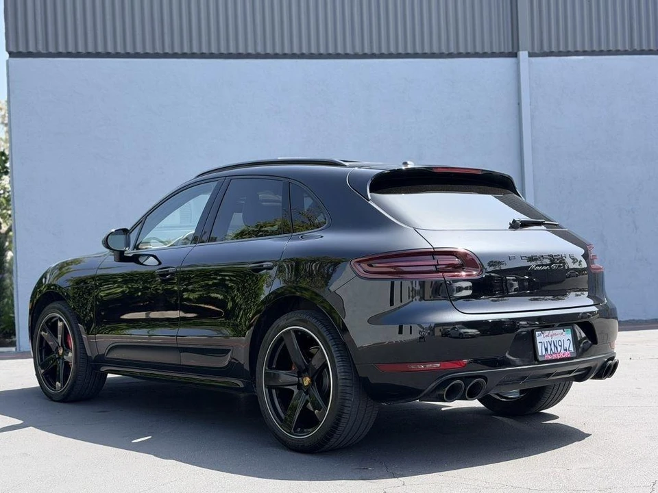 2017 Porsche Macan - Image 7 of 31