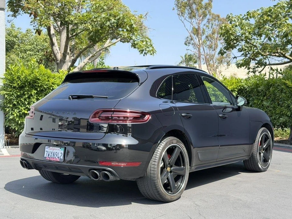 2017 Porsche Macan - Image 8 of 31