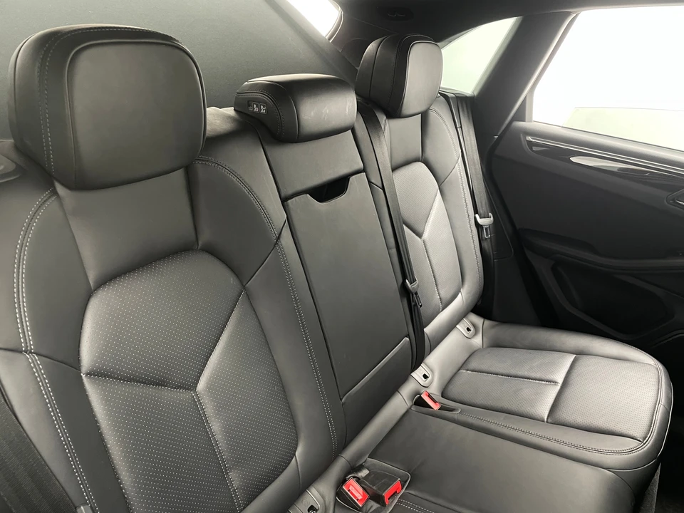 2017 Porsche Macan - Image 4 of 22